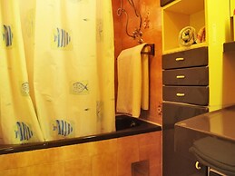 Schöne Ferienwohnung mit Terrasse, Roses