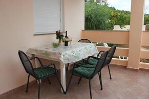 Sea View Apartment Orhideja, Sleeps 4