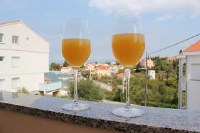 Sea View Apartment Ruza, Sleeps 4
