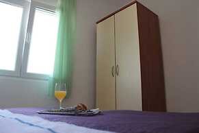 Sea View Apartment Ruza, Sleeps 4