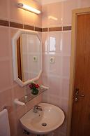 Sea View Apartment Ruza, Sleeps 4