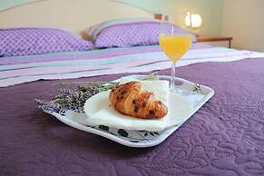 Sea View Apartment Ruza, Sleeps 4