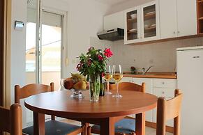 Sea View Apartment Ruza, Sleeps 4