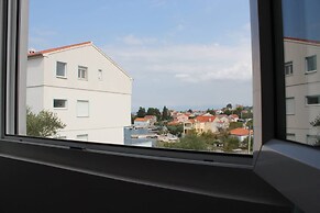 Sea View Apartment Ruza, Sleeps 4