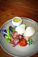 Arya Arkananta Resort & Spa