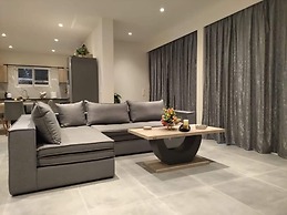 Aqua Luxury Suites Roda