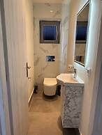 Aqua Luxury Suites Roda