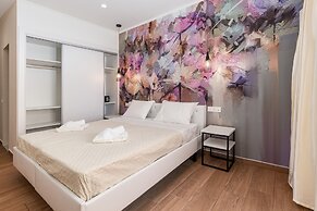 Aqua Luxury Suites Roda