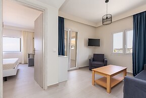 Aqua Luxury Suites Roda