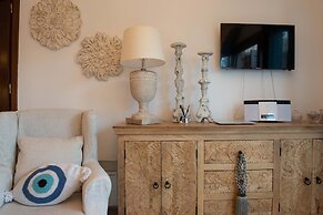 Dandy Villas Nea Roda Melodic Waves