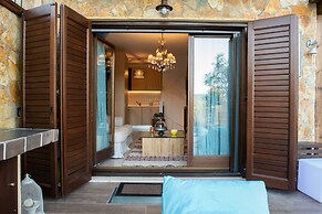 Dandy Villas Nea Roda Melodic Waves