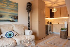 Dandy Villas Nea Roda Melodic Waves