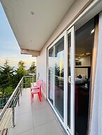 Aliza Inn and Suites