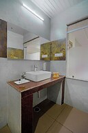 Aliza Inn and Suites