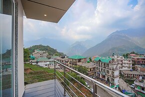 Aliza Inn and Suites