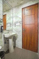 Aliza Inn and Suites