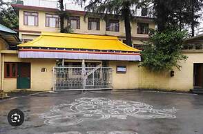 Aliza Inn and Suites