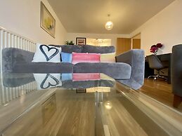 Spacious Flat in Birmingham City - Free Parking