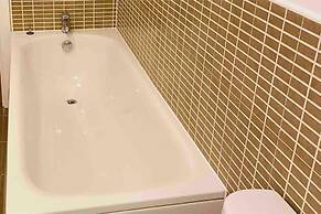 Spacious Flat in Birmingham City - Free Parking