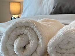 Spacious Flat in Birmingham City - Free Parking