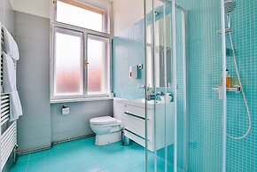 Apartments Embassy by LH