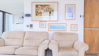 2 Bedroom Penthouse with Parking