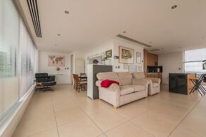 2 Bedroom Penthouse with Parking