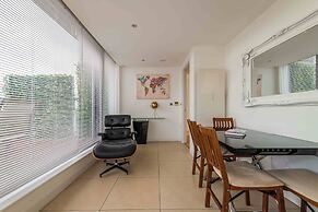 2 Bedroom Penthouse with Parking