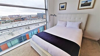 2 Bedroom Penthouse with Parking