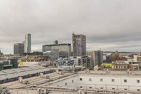 2 Bedroom Penthouse with Parking