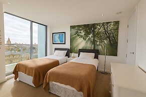 2 Bedroom Penthouse with Parking