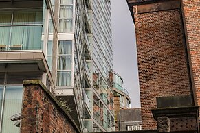 2 Bedroom Penthouse with Parking