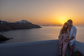 Infinity Blue Suites