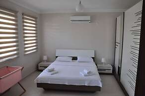 Beautiful 4-bed Villa Private Pools