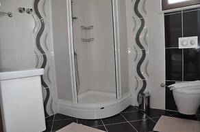 Beautiful 4-bed Villa Private Pools