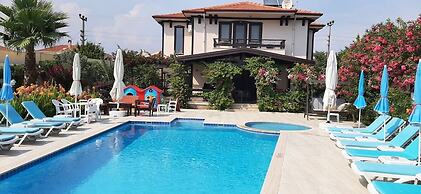 Beautiful 4-bed Villa Private Pools