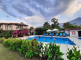 Beautiful 4-bed Villa Private Pools