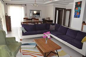 Beautiful 4-bed Villa Private Pools