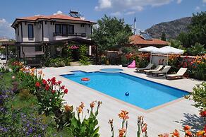 Beautiful 4-bed Villa Private Pools