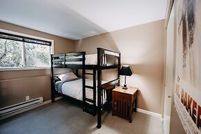 Snowater Condo #50 - Wifi- Fireplace - W/d - D/w 1 Bedroom Home by Red