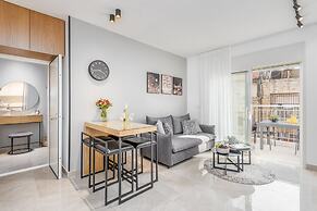 Charming One bedroom with balcony