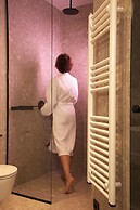 CityZoe Athens Suites