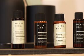 CityZoe Athens Suites