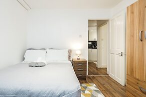Charming 1-bed Basement Apartment in Lewisham