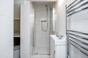 Charming 1-bed Basement Apartment in Lewisham