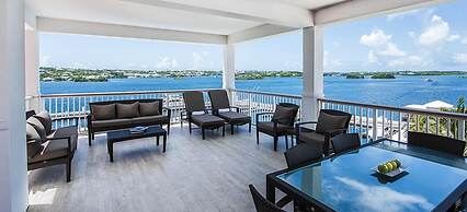 Hamilton Princess - Fairmont Gold Experience