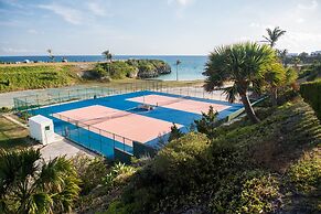 Hamilton Princess - Fairmont Gold Experience