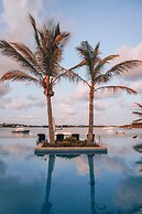 Hamilton Princess - Fairmont Gold Experience