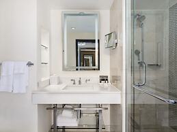 Hamilton Princess - Fairmont Gold Experience