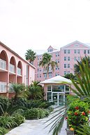 Hamilton Princess - Fairmont Gold Experience